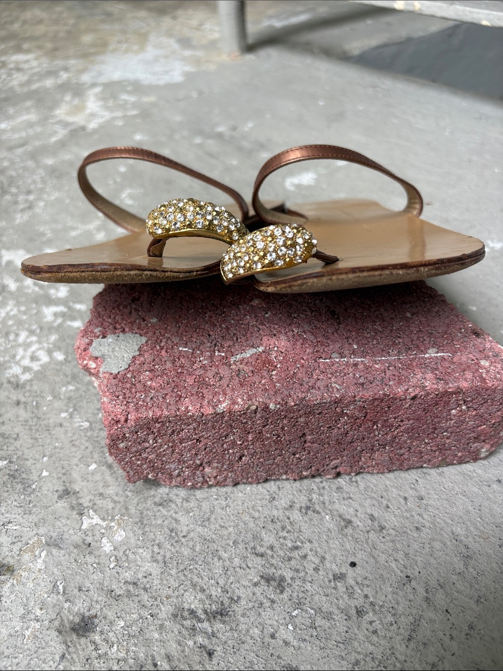 Giuseppe Zanotti rhinestone toe sandals - Picture 6 of 9